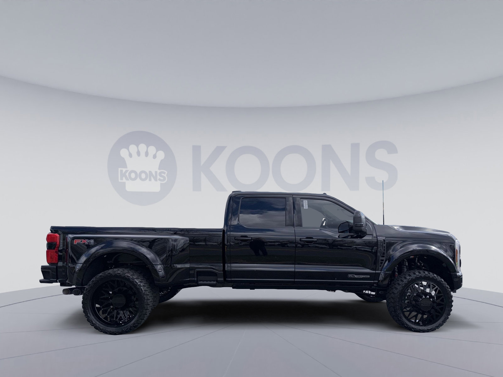 New 2026 Ford F450 Platinum w/ Platinum Plus Package image 8