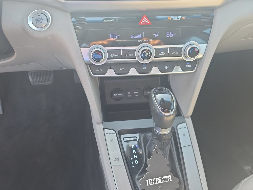 Used 2020 Hyundai Elantra Value Edition FWD image 16