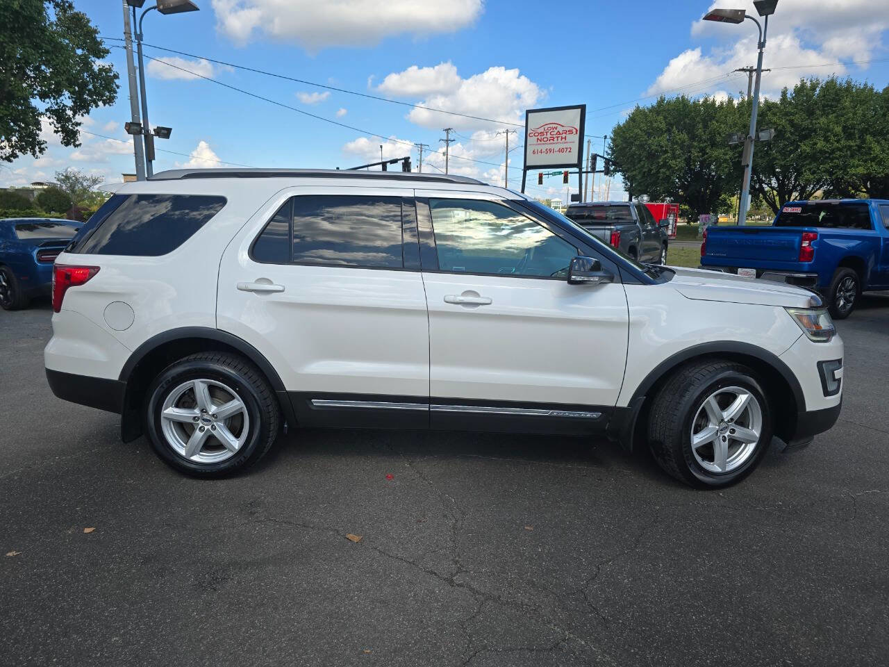 Used 2016 Ford Explorer XLT w/ Equipment Group 202A image 18