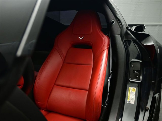 Used 2015 Chevrolet Corvette Z06 w/ 2LZ Preferred Equipment Group image 8