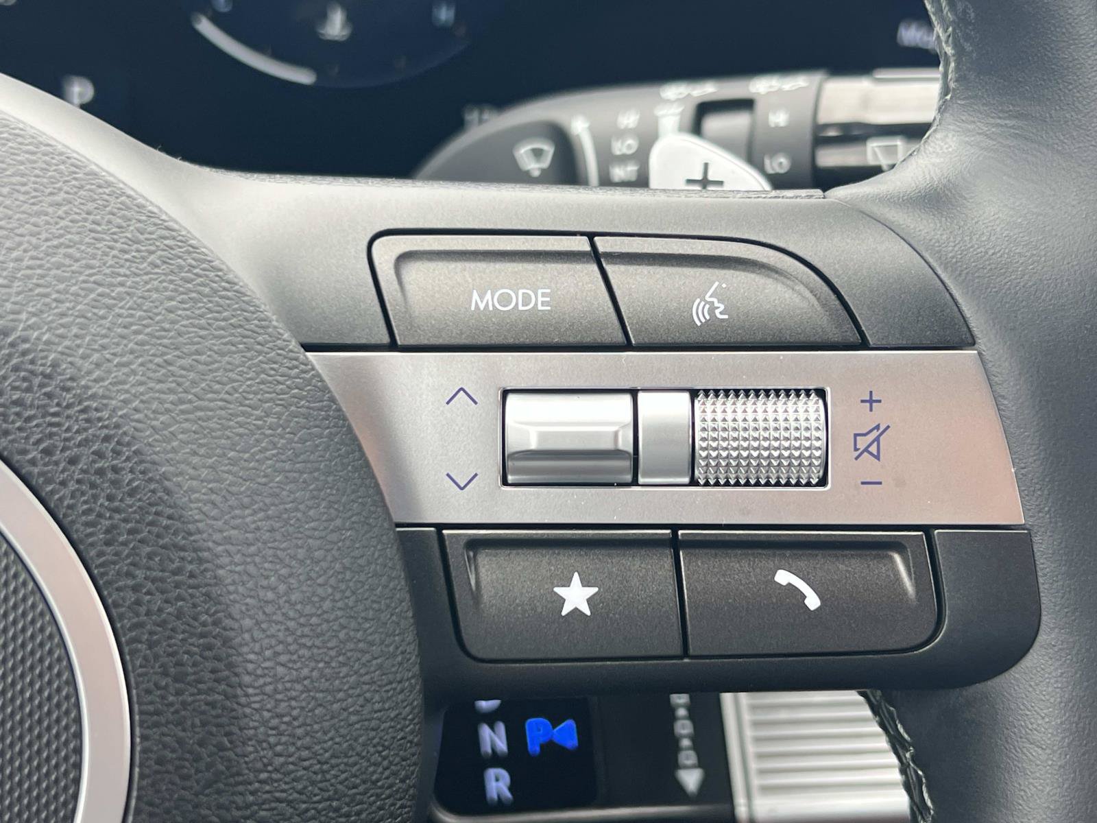 Used 2024 Hyundai Kona SEL w/ Convenience Package FWD image 10