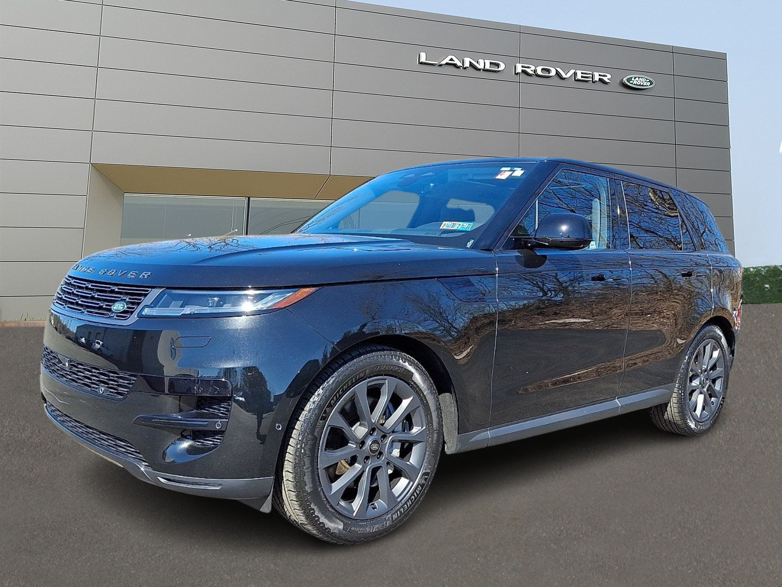 Used 2024 Land Rover Range Rover Sport SE