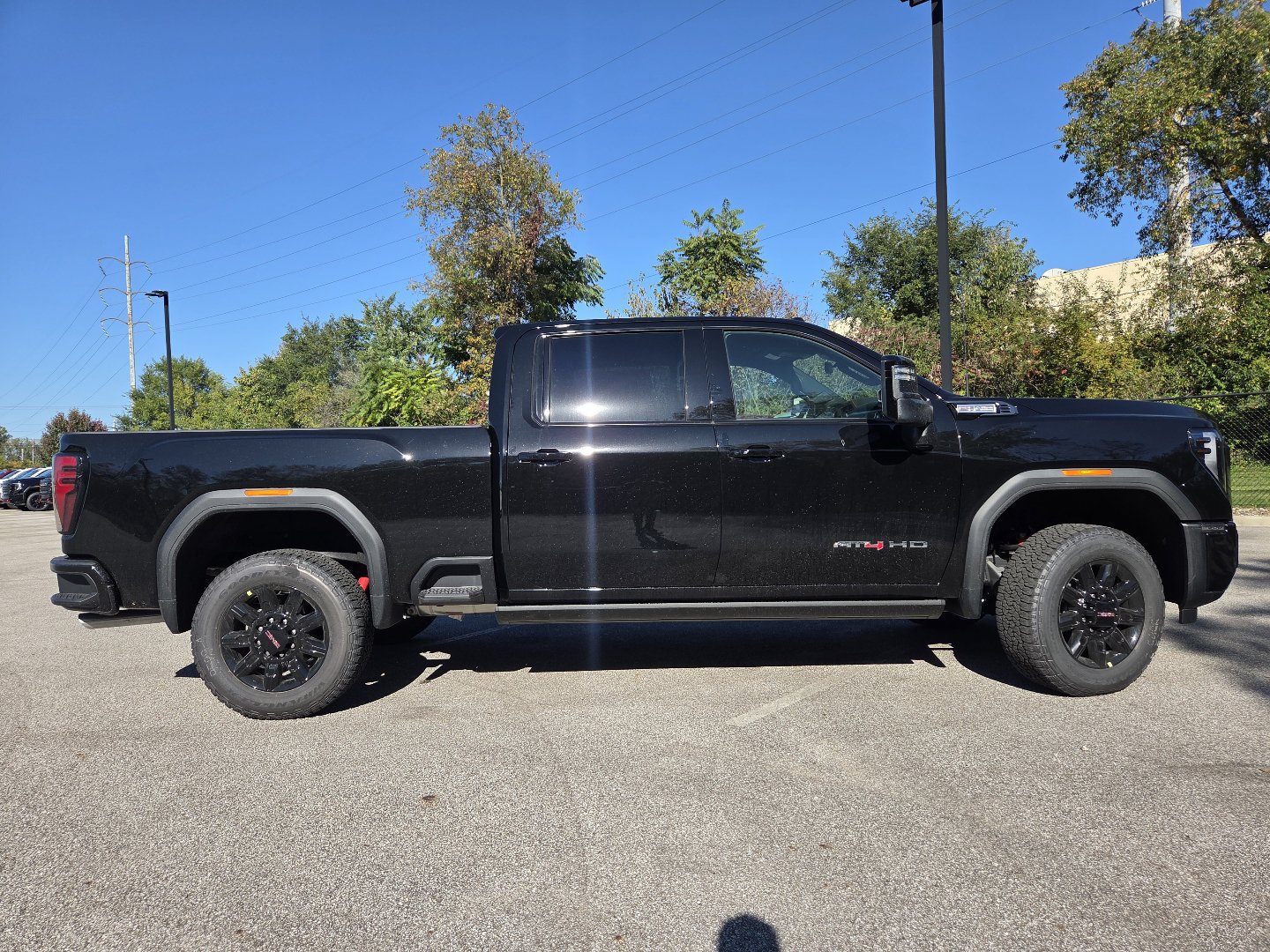 New 2026 GMC Sierra 2500 AT4 AWD/4WD image 18