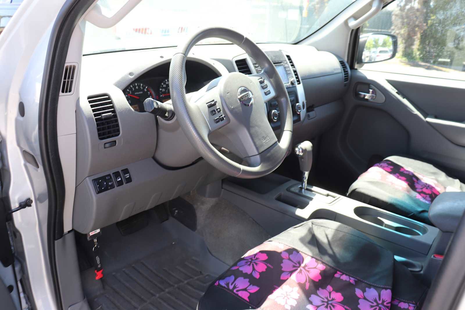 Used 2017 Nissan Frontier SV AWD/4WD image 10