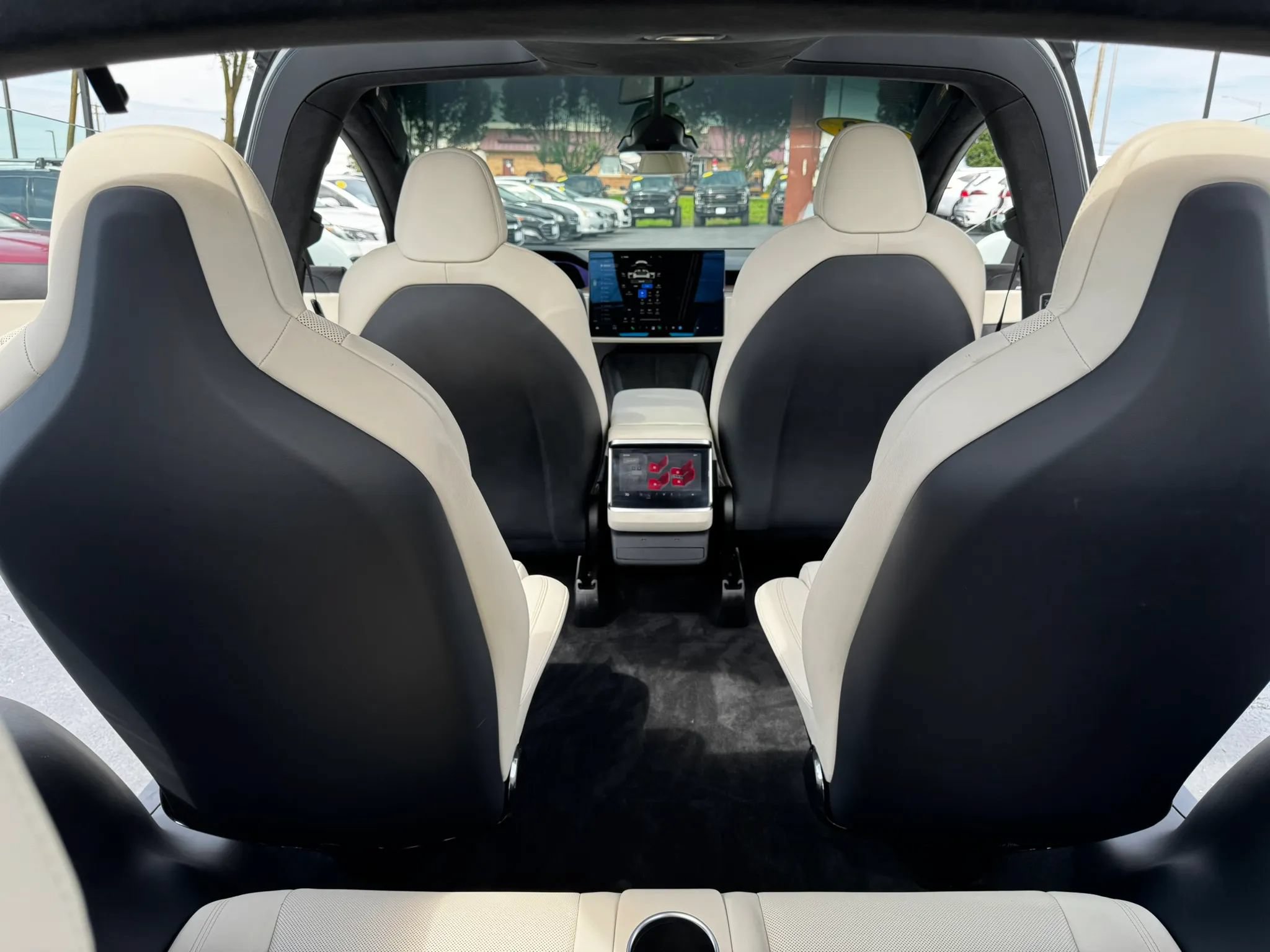 Used 2022 Tesla Model X AWD/4WD image 32