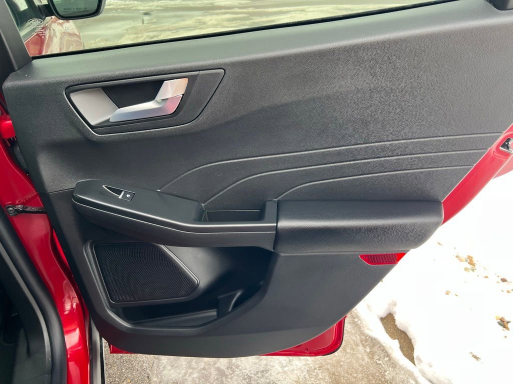 Used 2025 Ford Escape ST-Line Select image 23