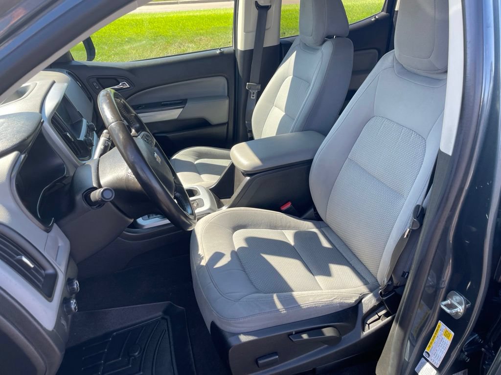 Used 2015 Chevrolet Colorado LT w/ LT Convenience Package AWD/4WD image 9