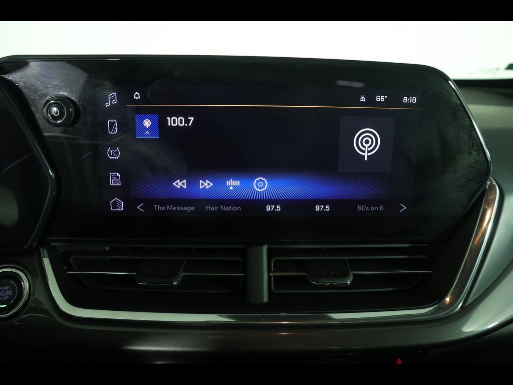 Used 2025 Chevrolet Trax ACTIV w/ Driver Confidence Package FWD image 24