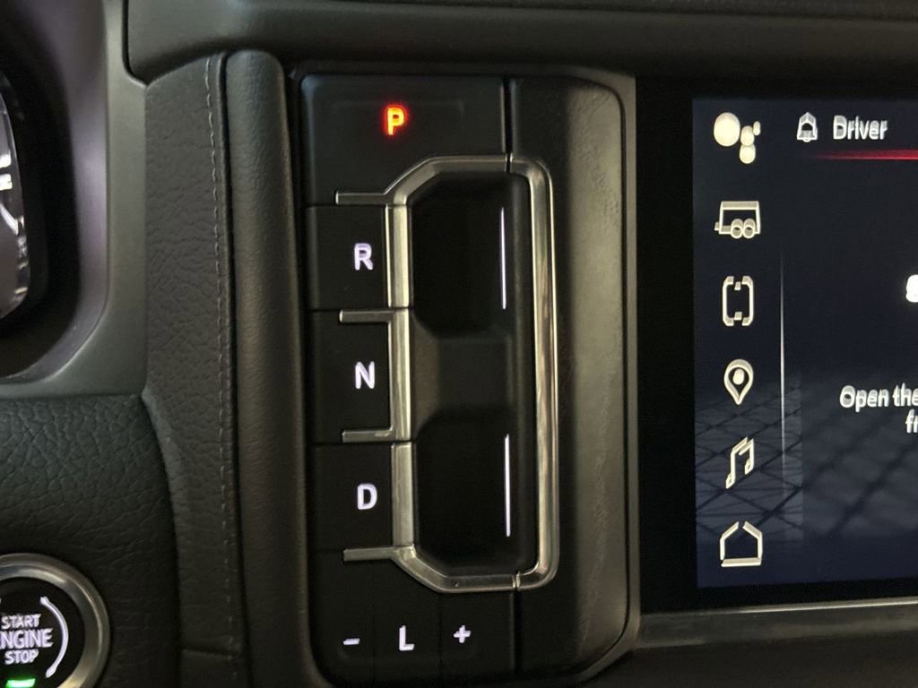 Used 2023 GMC Yukon Denali image 18