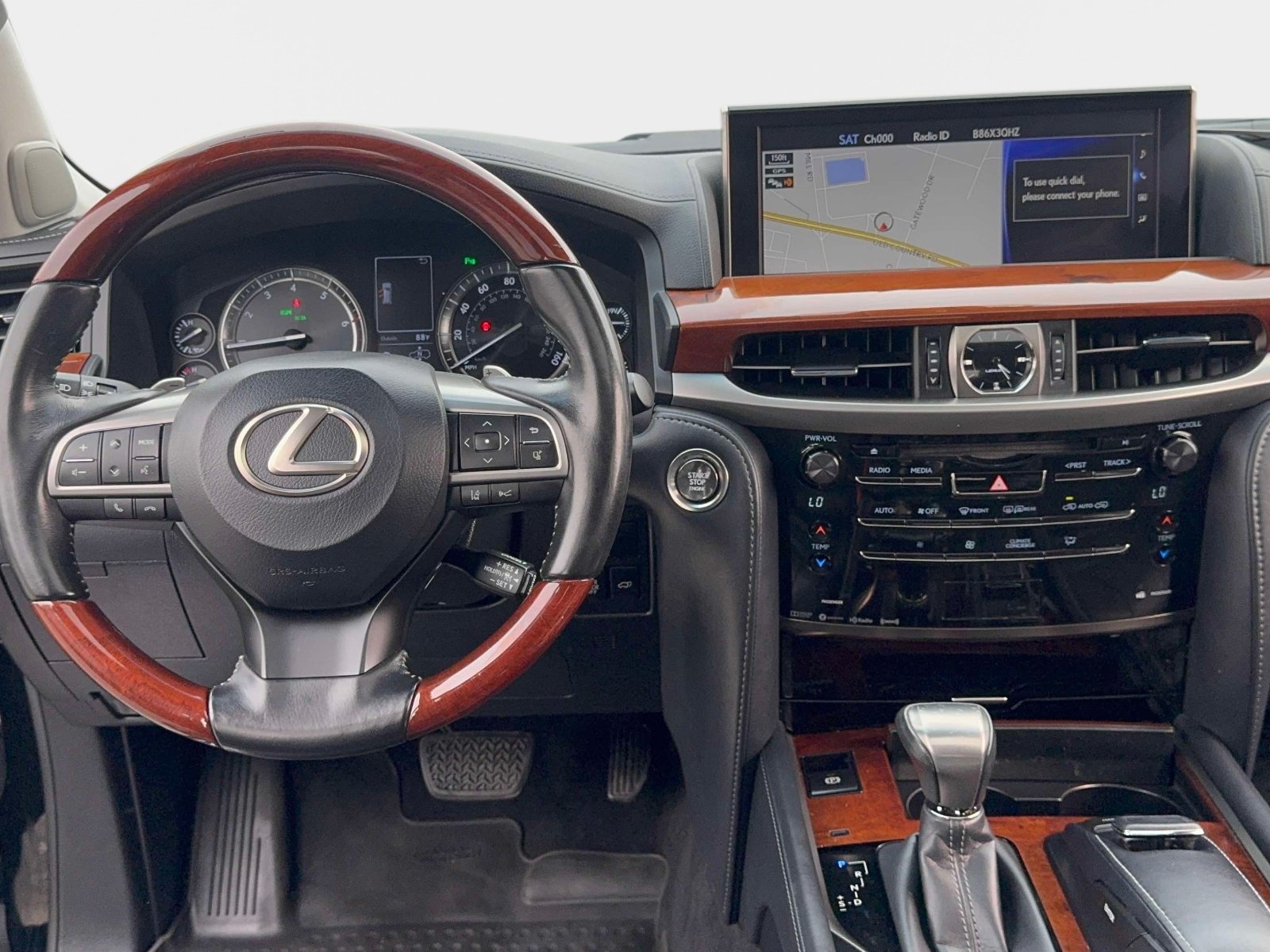 Used 2019 Lexus LX 570 4WD w/ Luxury Package image 13