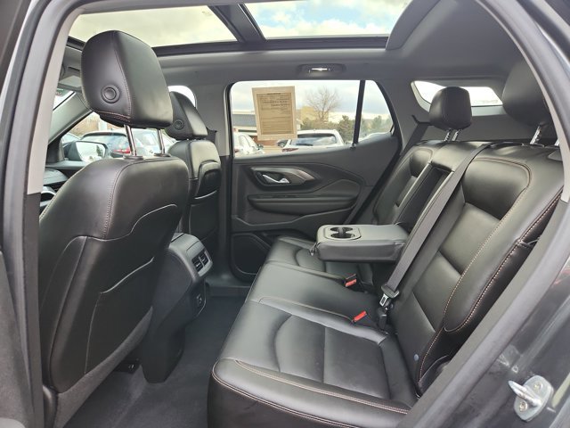 Used 2021 GMC Terrain SLT w/ LPO, Dark Accent Package image 18
