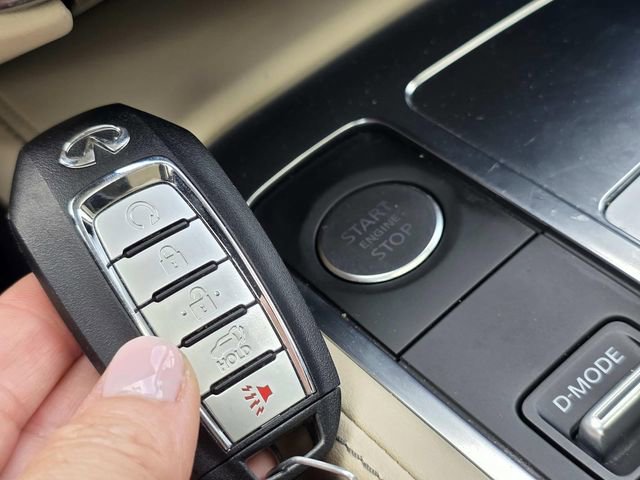 Used 2023 INFINITI QX60 Sensory w/ Vision Package AWD/4WD image 18