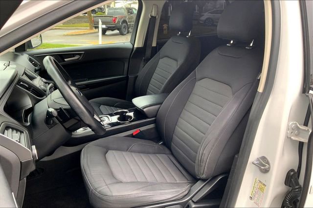 Used 2016 Ford Edge SE image 25