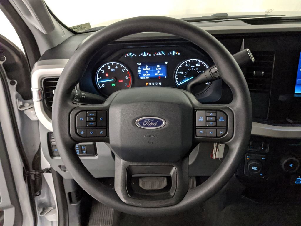 New 2025 Ford F250 XLT image 19