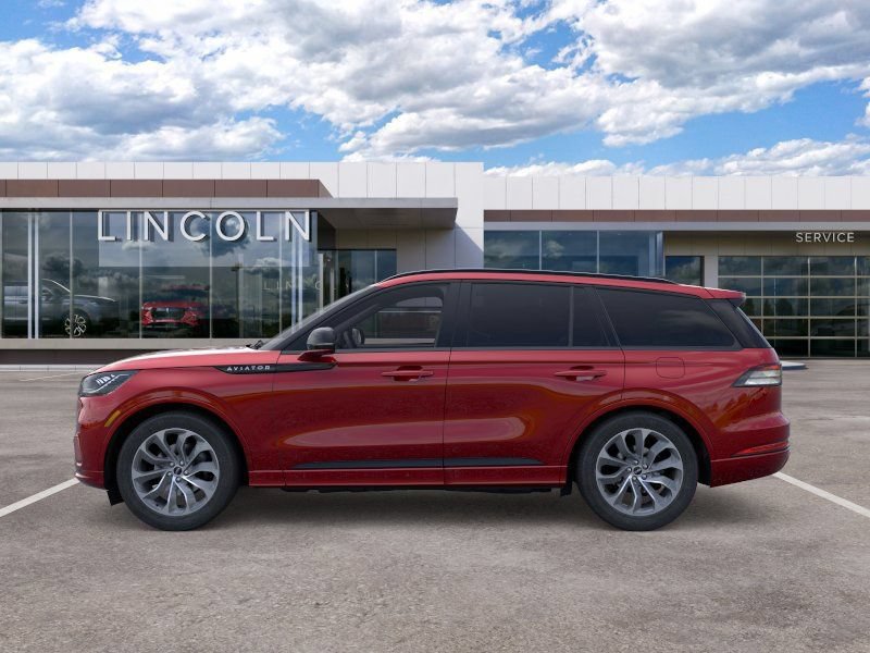 New 2026 Lincoln Aviator AWD w/ Jet Appearance Package image 3