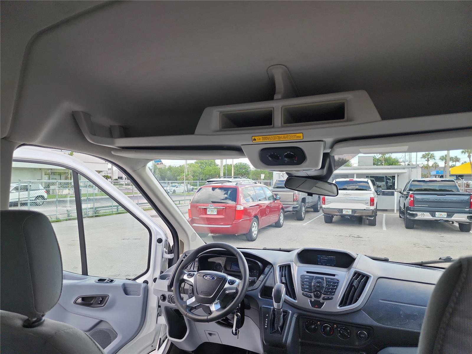 Used 2015 Ford Transit 350 XLT RWD image 19