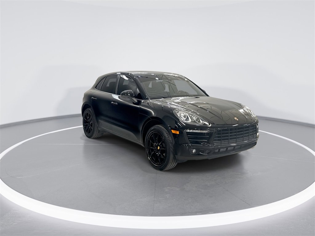 Used 2018 Porsche Macan Sport Edition image 2