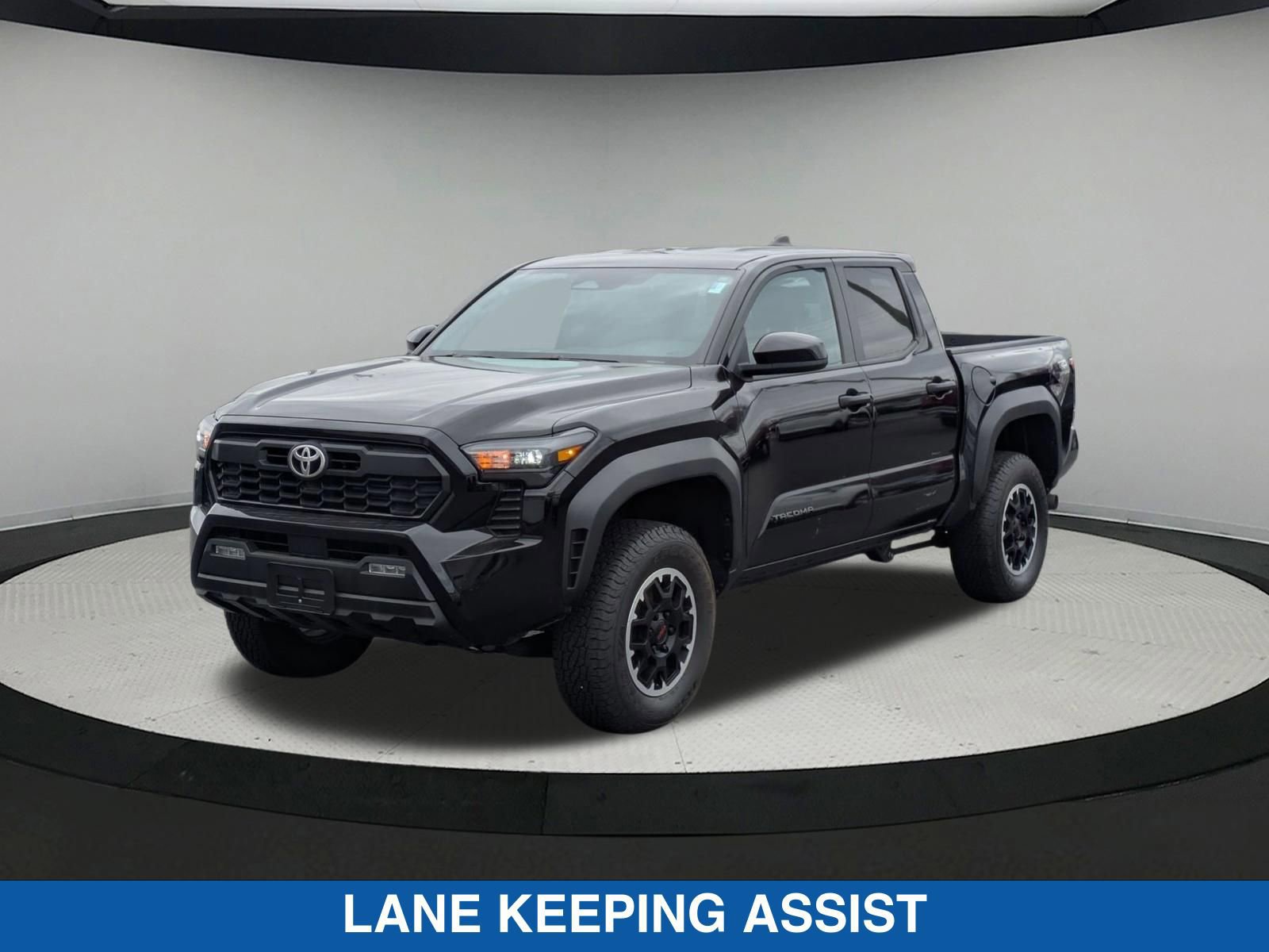 Used 2024 Toyota Tacoma TRD Off-Road AWD/4WD image 8