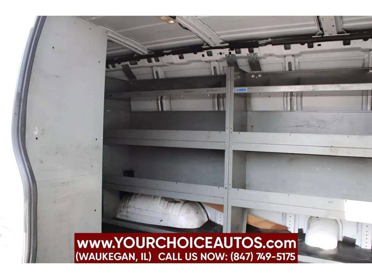 Used 2018 GMC Savana 3500 w/ Driver Convenience Package image 25