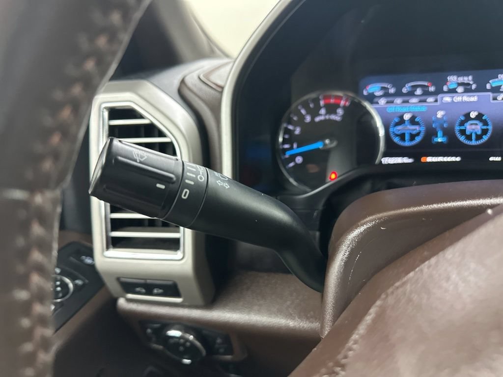 Used 2017 Ford F350 King Ranch w/ King Ranch Ultimate Package AWD/4WD image 39