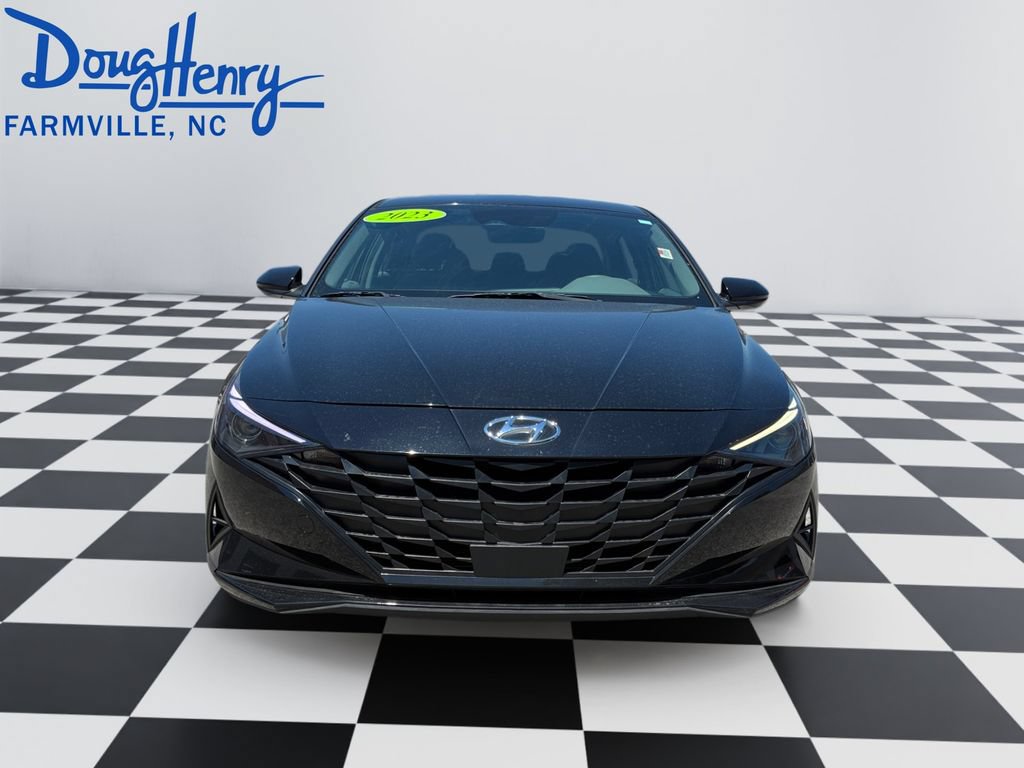 Used 2023 Hyundai Elantra SEL w/ Convenience Package FWD image 8