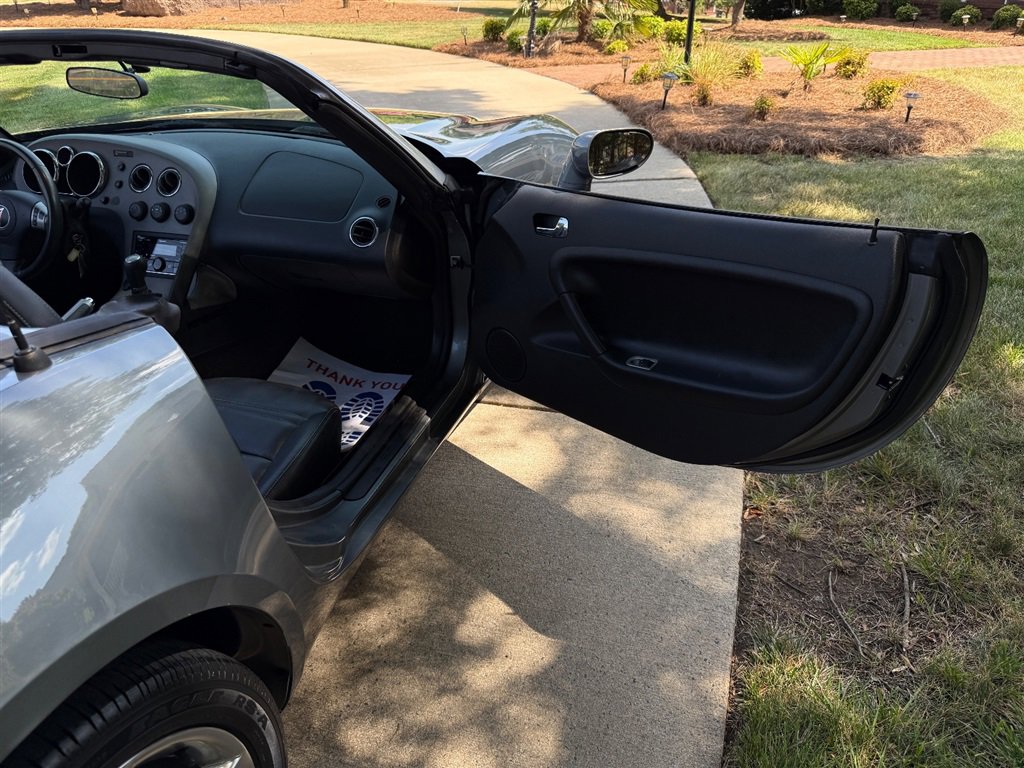 Used 2007 Pontiac Solstice Convertible w/ Premium Package image 41
