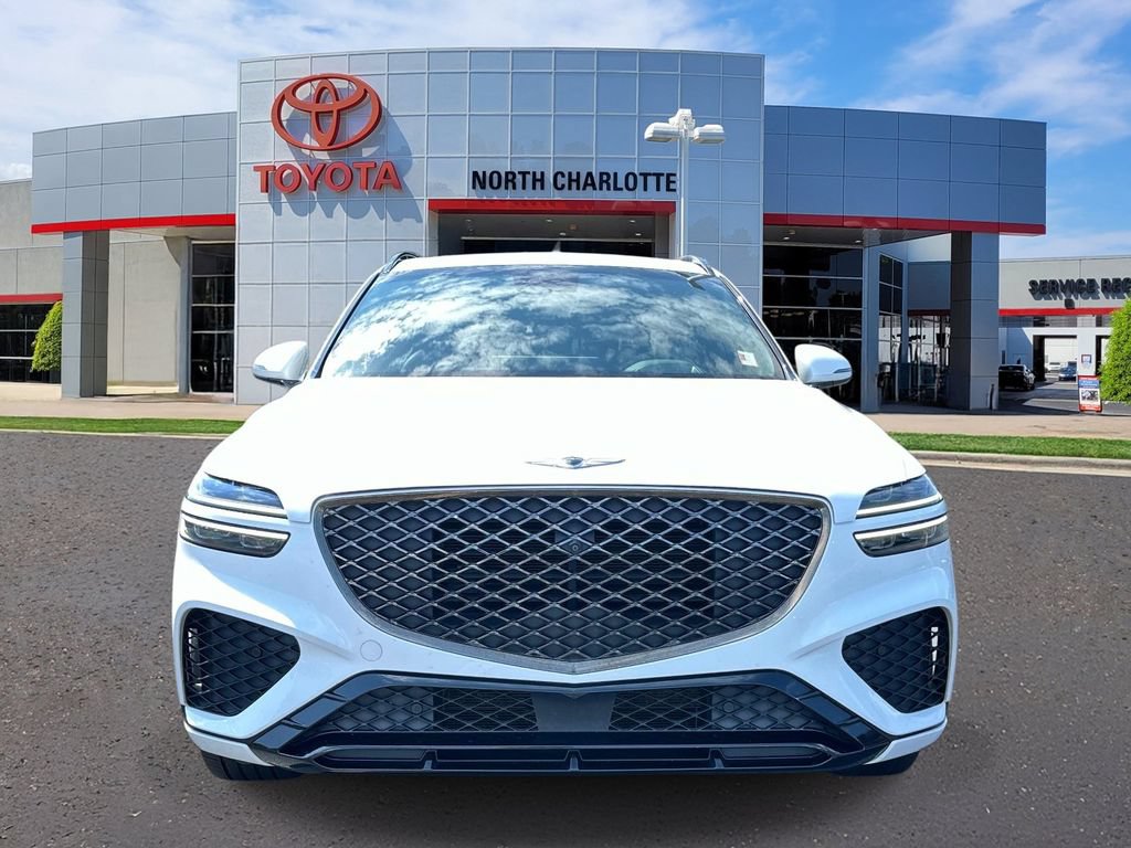 Used 2022 Genesis GV70 3.5T Sport w/ Sport Prestige Package AWD/4WD image 2