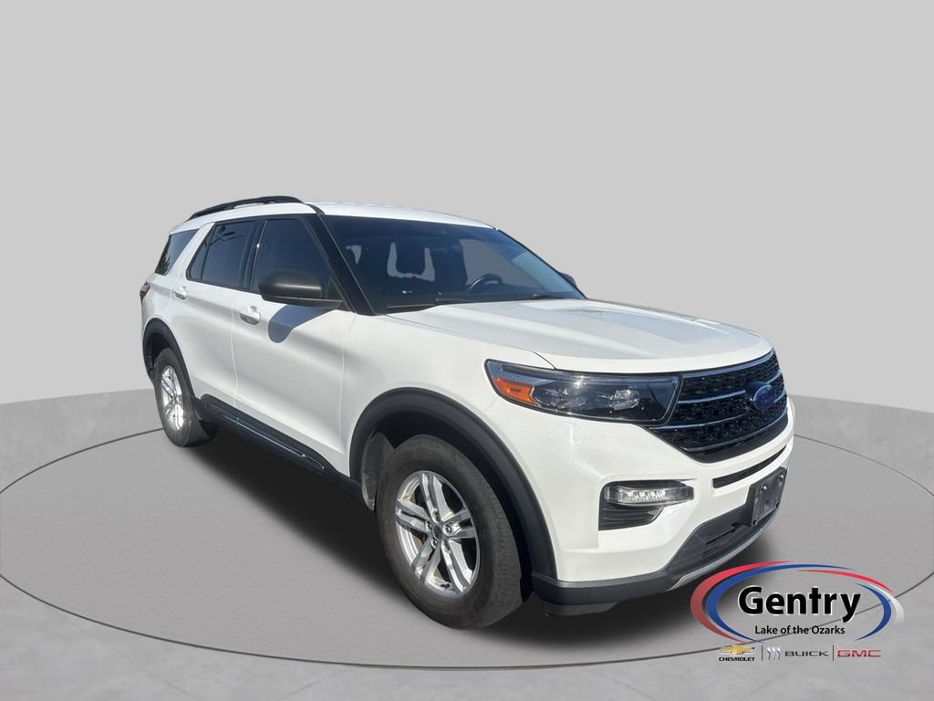 Used 2020 Ford Explorer XLT w/ Equipment Group 202A AWD/4WD image 5