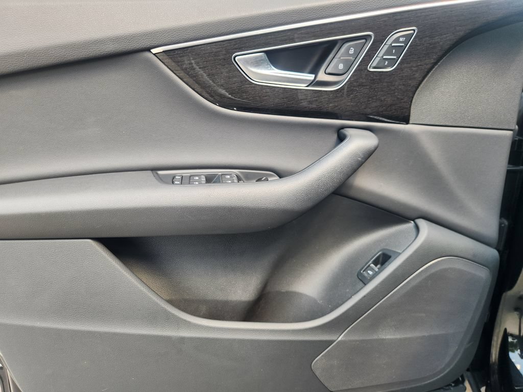 Certified 2022 Audi Q7 3.0T Premium AWD/4WD image 28