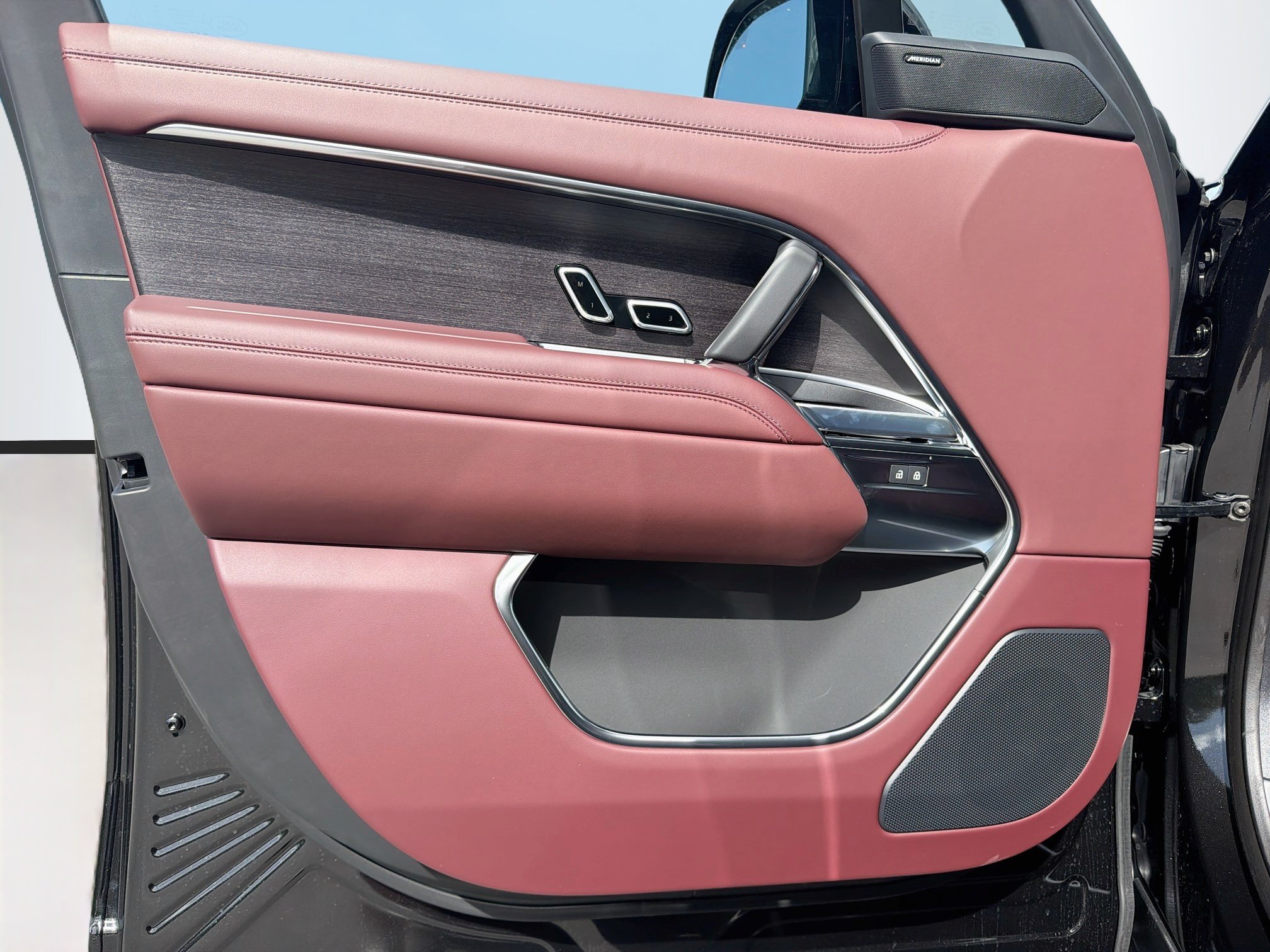 New 2026 Land Rover Range Rover SE AWD/4WD image 23