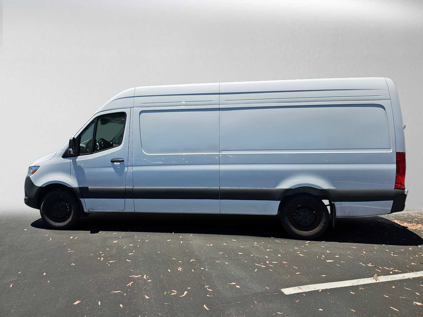 Used 2026 Mercedes-Benz Sprinter 2500 image 6