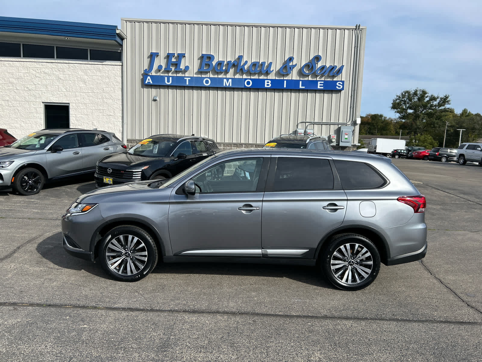 Used 2020 Mitsubishi Outlander SE FWD image 6