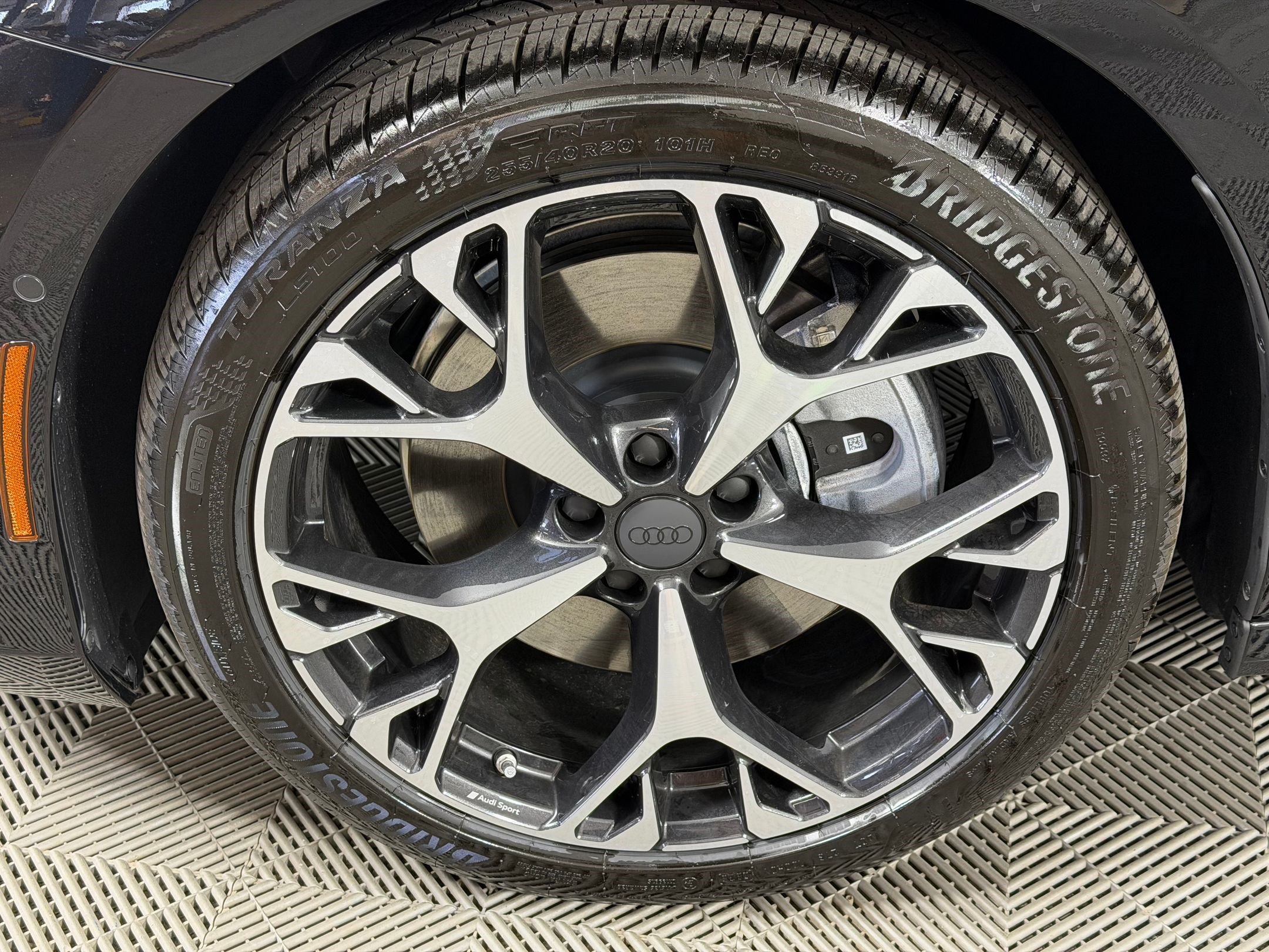 New 2026 Audi A6 Premium Plus AWD/4WD image 13