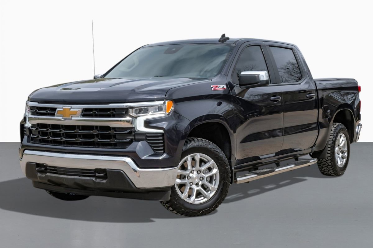 Used 2024 Chevrolet Silverado 1500 LT w/ Z71 Off-Road Package image 4
