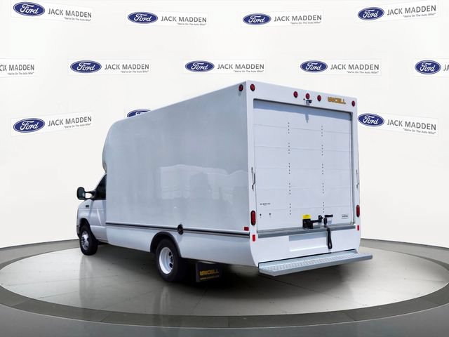 New 2027 Ford E-350 and Econoline 350 Super Duty w/ Power Equipment Group RWD image 3