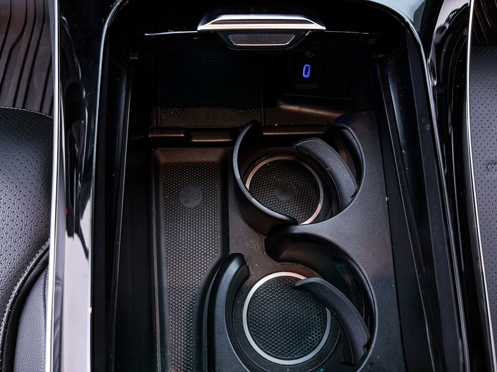 Used 2024 Mercedes-Benz GLC 300 4MATIC w/ AMG Line image 25