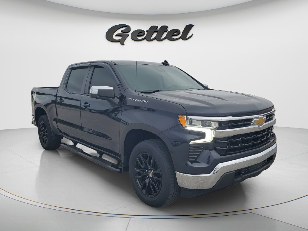 Used 2022 Chevrolet Silverado 1500 LT AWD/4WD image 3