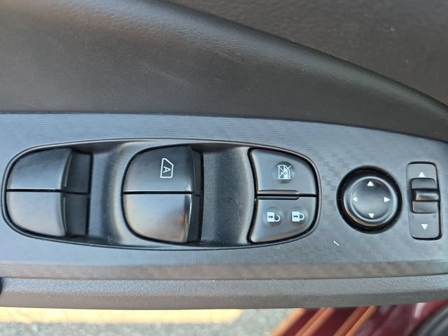 Used 2025 Nissan Altima 2.5 SV FWD image 27