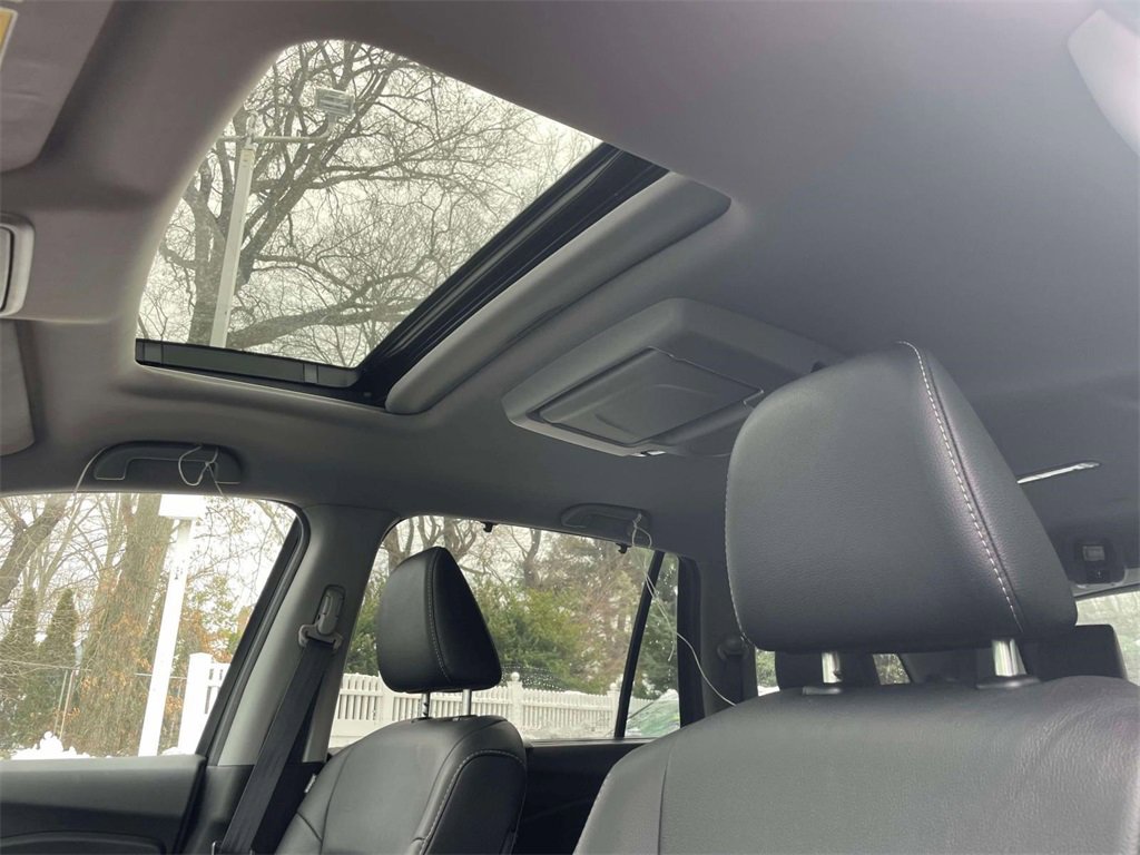 Certified 2022 Honda Pilot Touring image 20