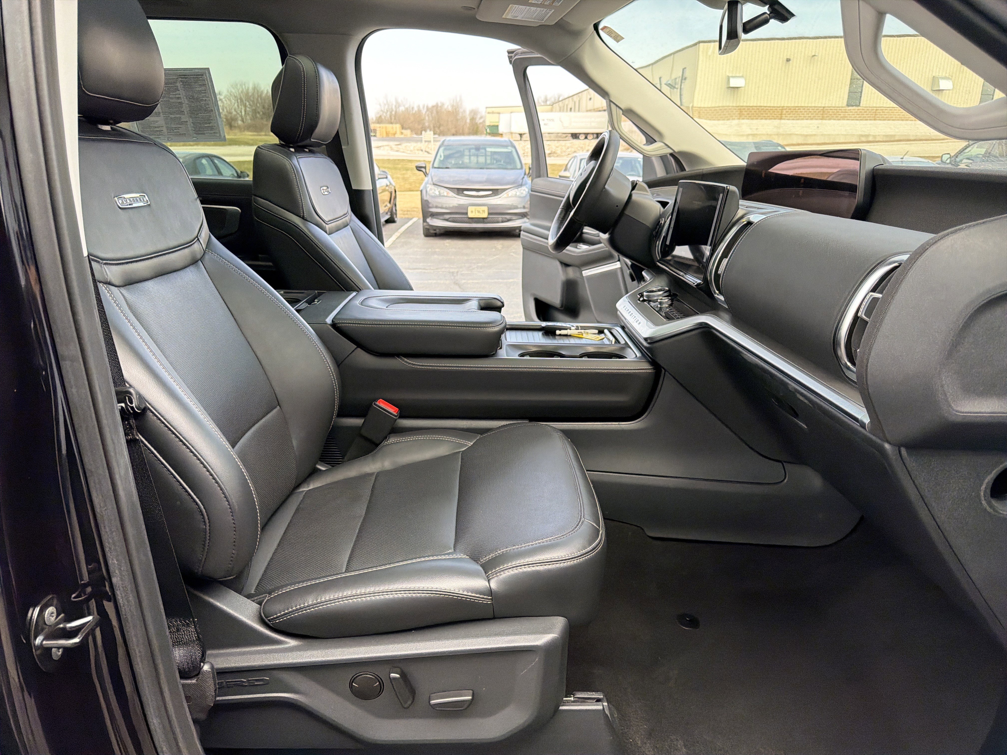 Used 2025 Ford Expedition Max Platinum image 64