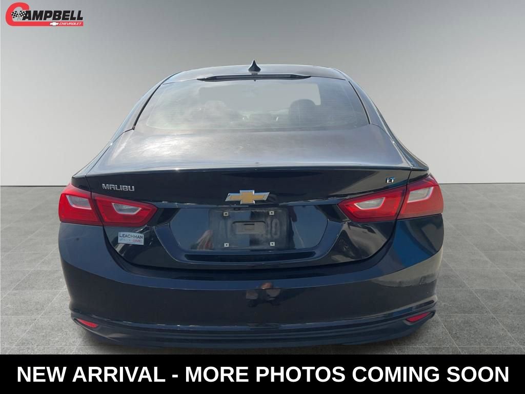 Used 2017 Chevrolet Malibu LT w/ Leather Package image 4