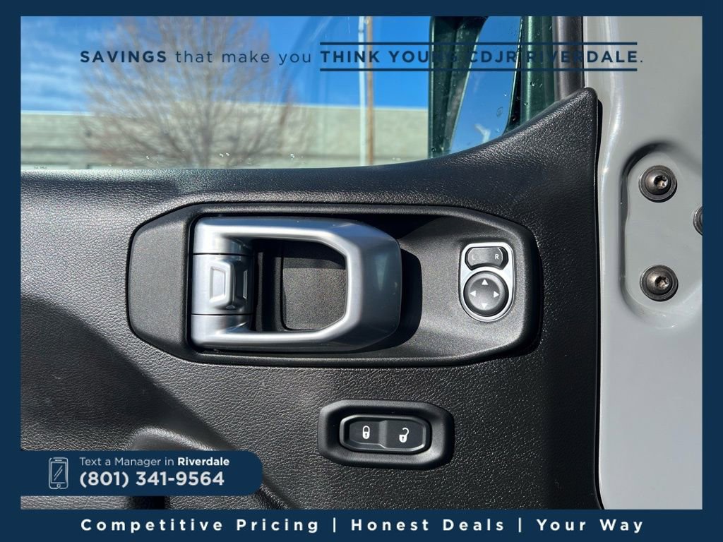 Used 2022 Jeep Wrangler Unlimited Rubicon 4xe image 13