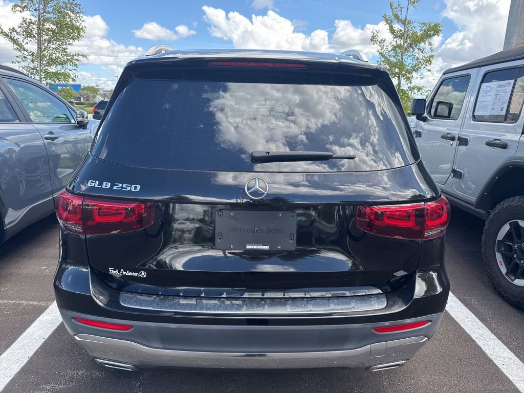 Used 2022 Mercedes-Benz GLB 250 image 5
