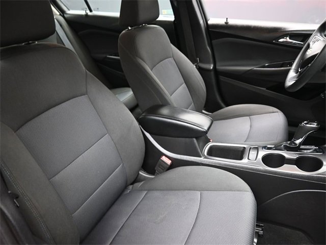 Used 2018 Chevrolet Cruze LT image 19