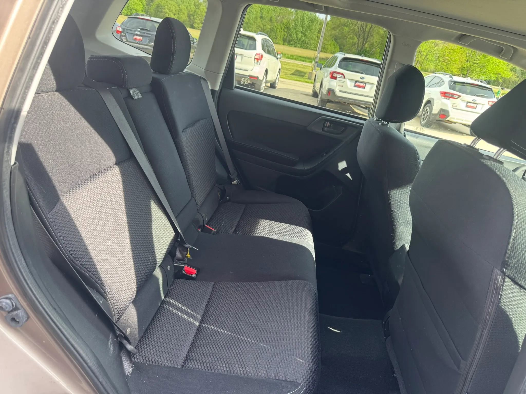 Used 2015 Subaru Forester 2.5i Premium w/ All-Weather Package AWD/4WD image 15