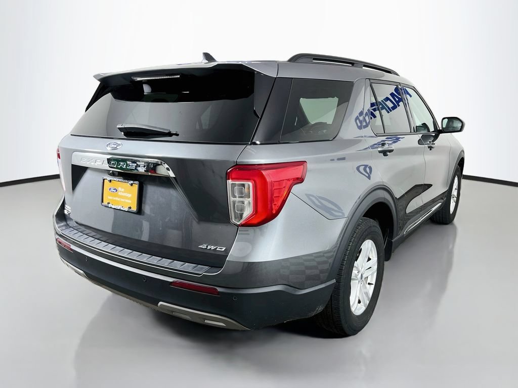 Certified 2023 Ford Explorer XLT w/ Equipment Group 202A AWD/4WD image 7