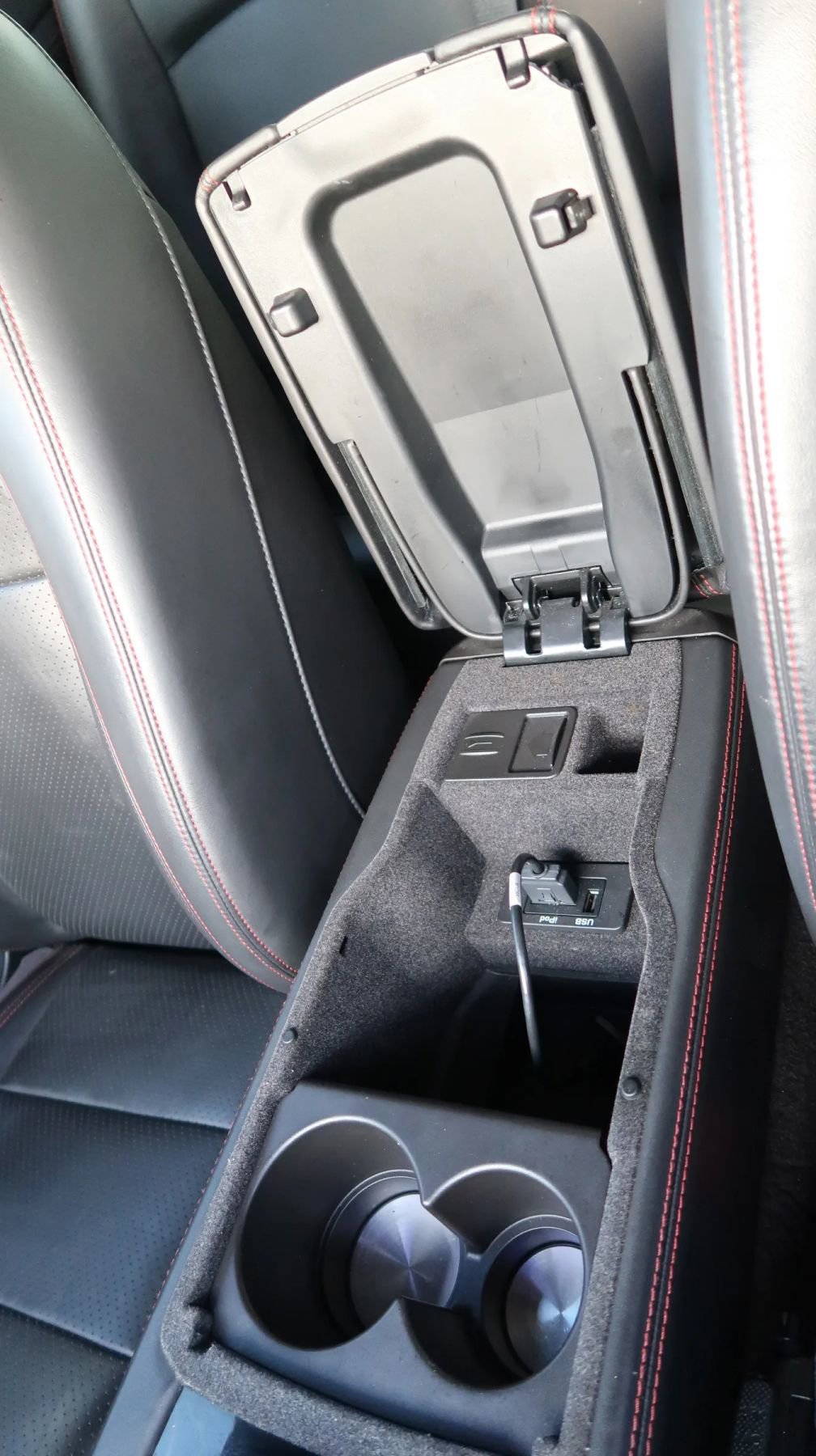 Used 2014 Jaguar XKR R image 25