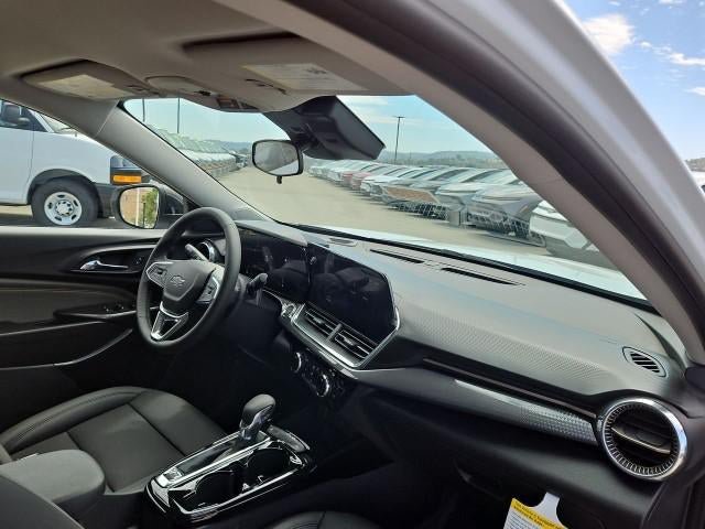 New 2026 Chevrolet Trax ACTIV FWD image 28