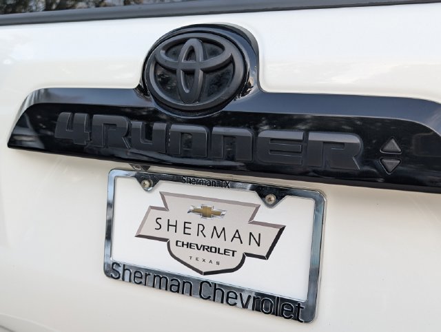 Used 2020 Toyota 4Runner Venture AWD/4WD image 20