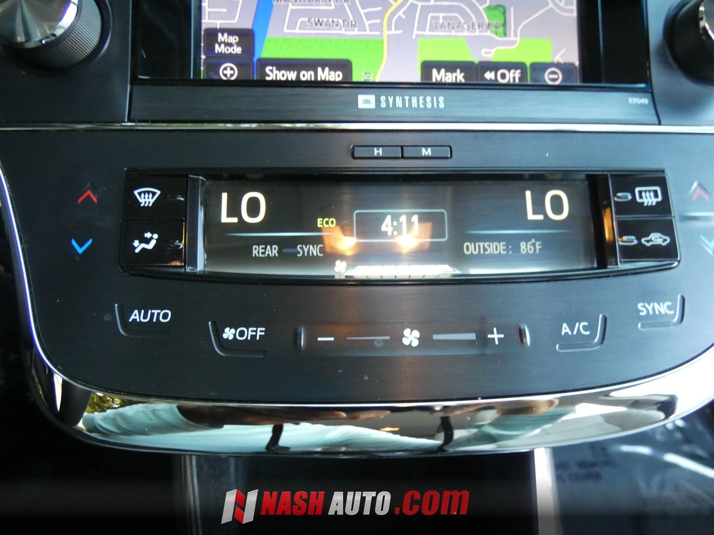 Used 2014 Toyota Avalon Limited FWD image 59